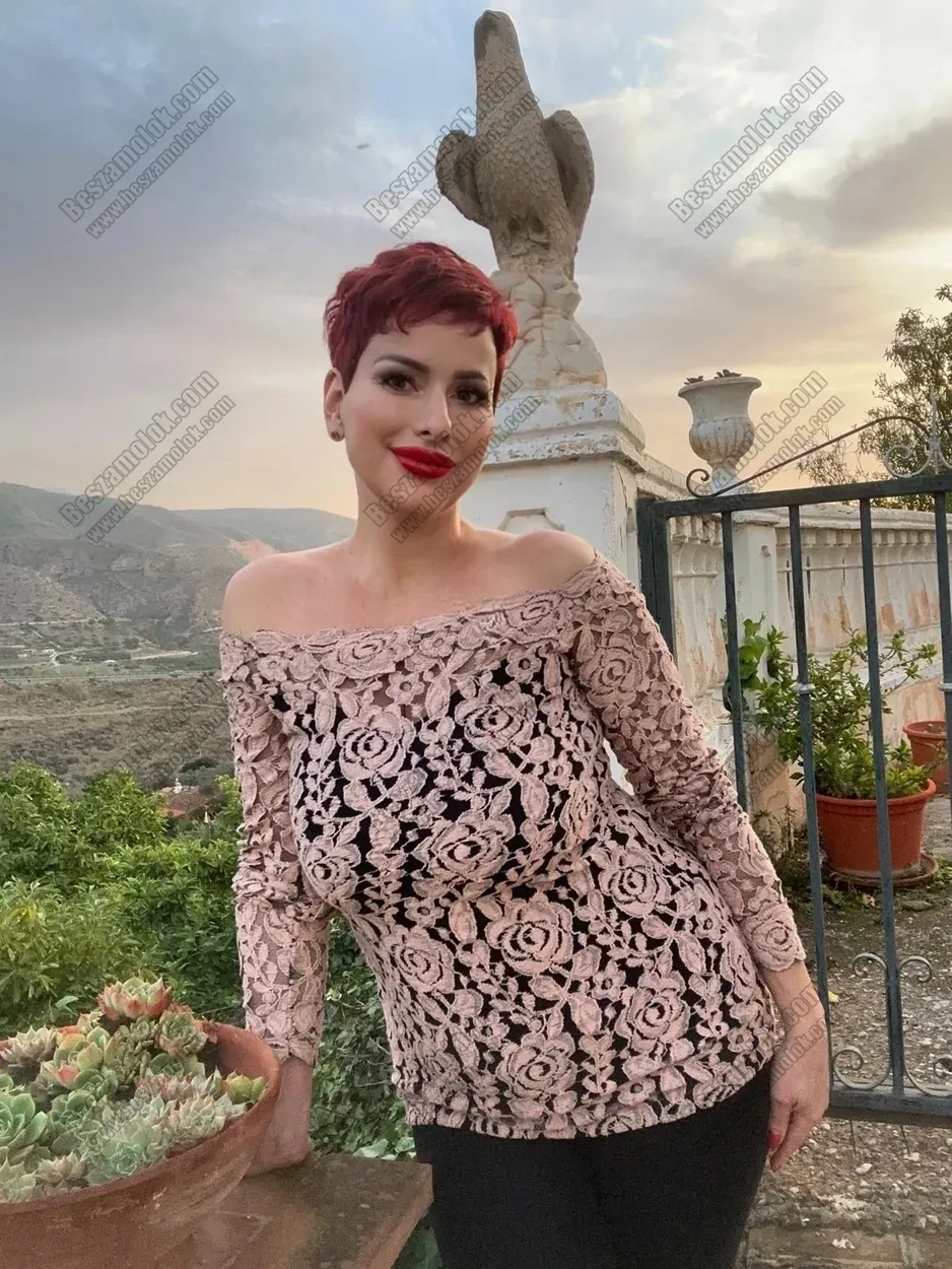 LizaPinelli SOS francia profil kepes profil - sos-francia.hu LizaPinelli - +36 20 994 2769 - SOS francia foto